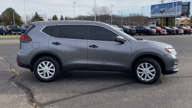 2018 Nissan Rogue S 9