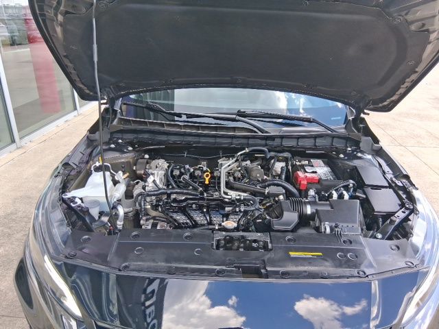 Used 2025 Nissan Altima Sedan