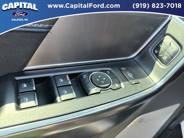 Used 2025 White Ford Platinum image 21