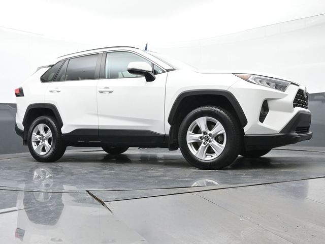 2021 Toyota RAV4 XLE 40