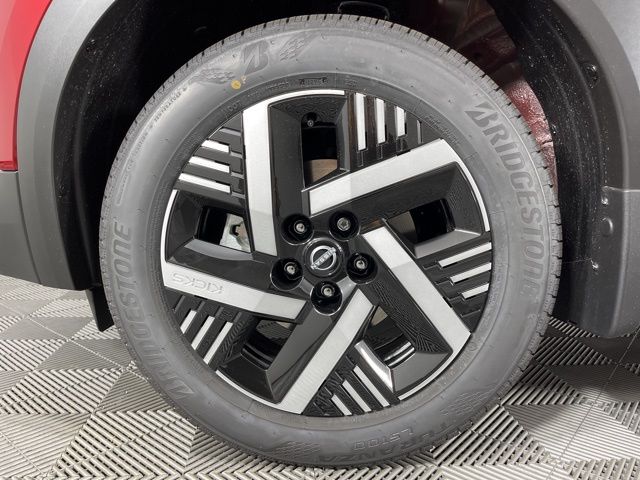 2025 Scarlet Ember Tintcoat/Super Black Nissan Kicks SV FWD SUV