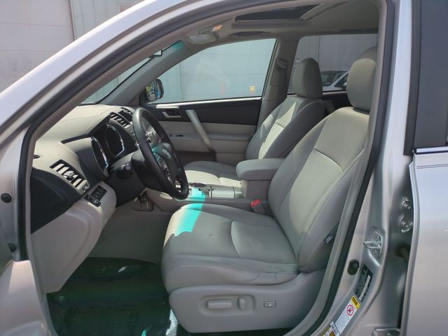 used 2012 Toyota Highlander car, priced at $12,331