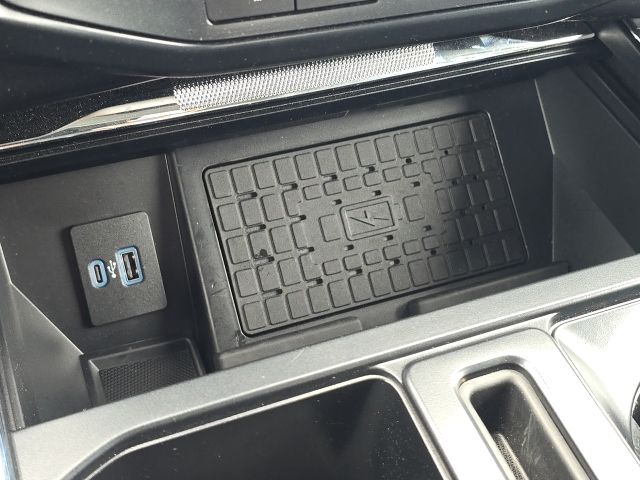2024 Ford F-150 Lightning Flash:L166959A