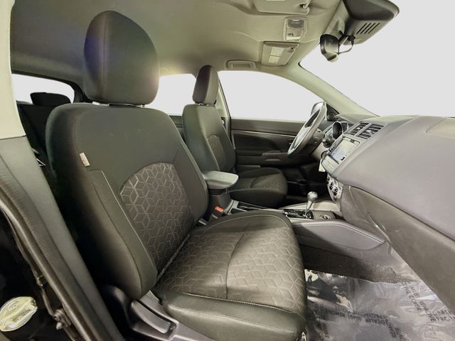 MitsubishiOutlander Sport14