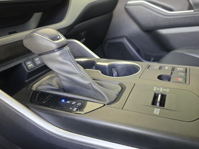 Used 2023 Toyota Highlander SUV