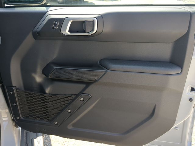 New 2026 Avalanche Gray Ford Base image 38