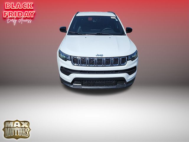 2024 Jeep Compass Latitude Lux 3