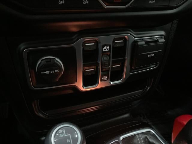 2023 Jeep Gladiator Overland