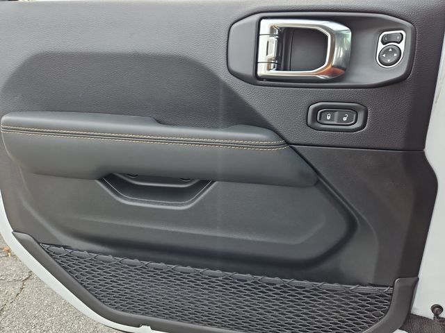 New 2026 White/off-white Jeep Sahara image 23