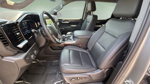 Used 2026 Gray Chevrolet RST image 18