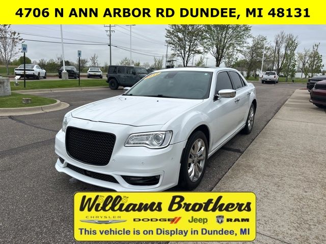 2017 Chrysler 300