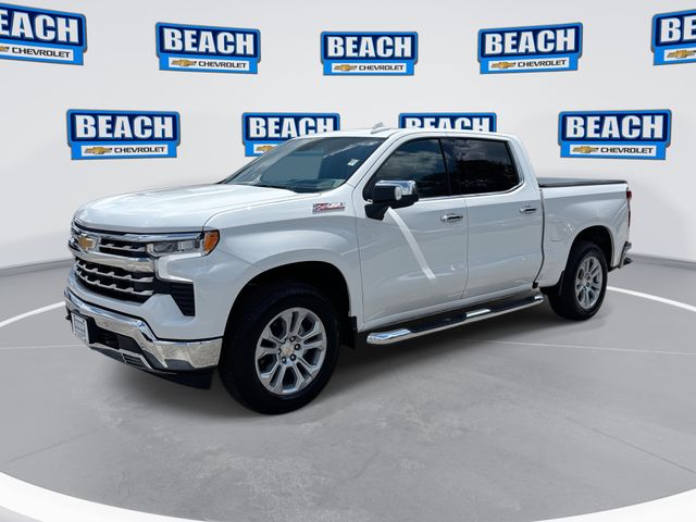 Summit White 2026 Chevrolet Silverado 1500 Pickup Truck Four-Wheel Drive Automatic