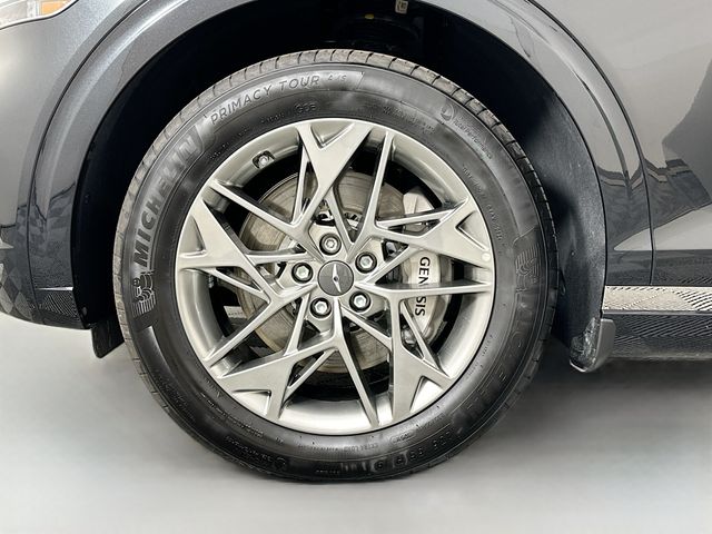 2025 Genesis GV70 Select 32