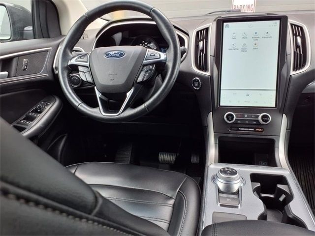 2021 Ford Edge