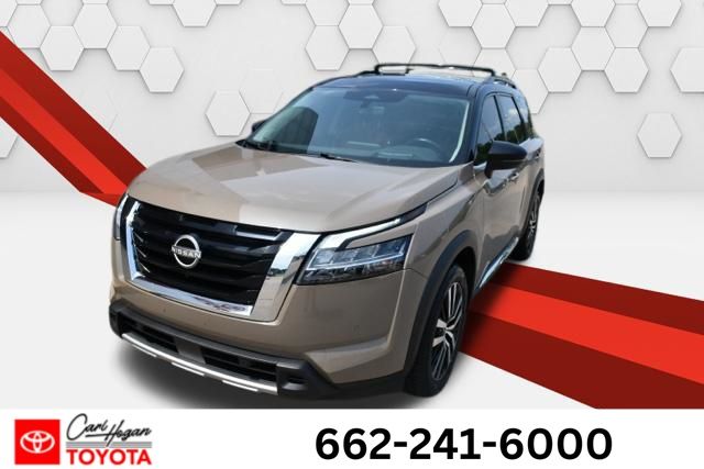 2023 Nissan Pathfinder Platinum FWD