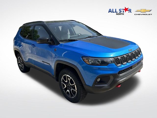 Hydro Blue Pearlcoat 2025 Jeep Compass SUV / Crossover Four-Wheel Drive 8-Speed Automatic