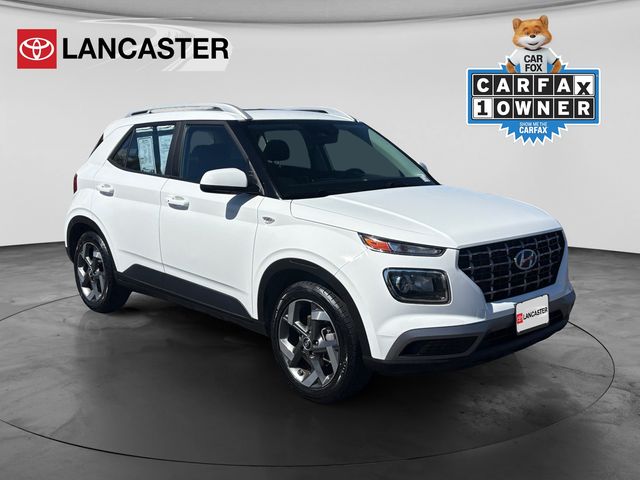 Lunar White 2025 Hyundai Venue SUV / Crossover Front-Wheel Drive Continuously Variable Transmission