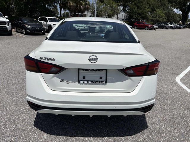 Used 2025 Nissan Altima Sedan