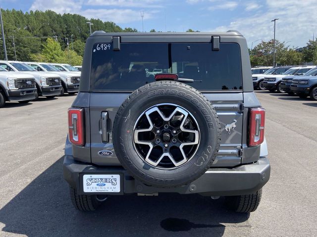 2024 Ford Bronco Outer Banks 5