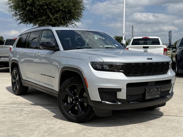 2023 Jeep Grand Cherokee L Altitude Silver at River Oaks CDJR