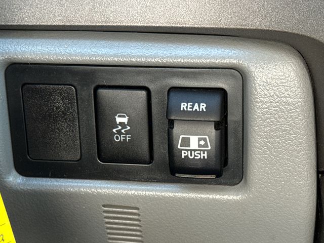Used 2010 Toyota Tundra Truck