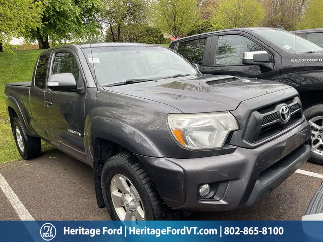 Magnetic Gray Metallic 2015 Toyota Tacoma Access Cab V6 4WD Pickup Truck Four-Wheel Drive 5-Speed Automatic