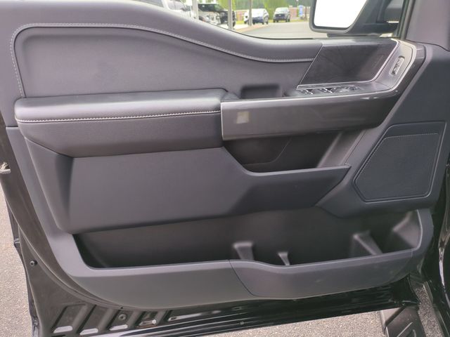 Used 2023 Agate Black Metallic Ford XLT image 12