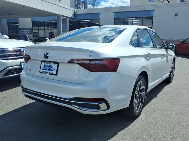 2024 Volkswagen Jetta - Image 8