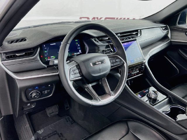Used 2024 White Jeep 4xe image 36