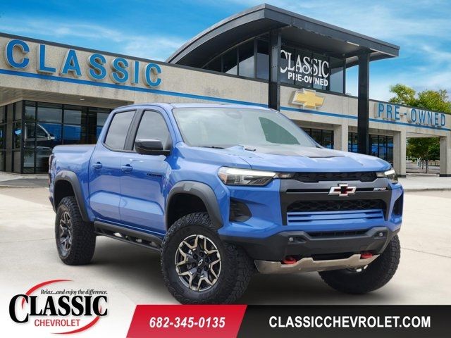 Reef Blue Metallic 2026 Chevrolet Colorado ZR2 Crew Cab 4WD Pickup Truck Four-Wheel Drive 8-Speed Automatic
