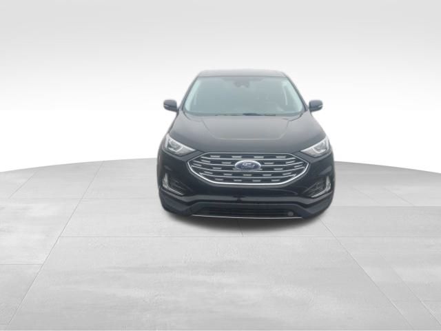 2022 Ford Edge Titanium 9