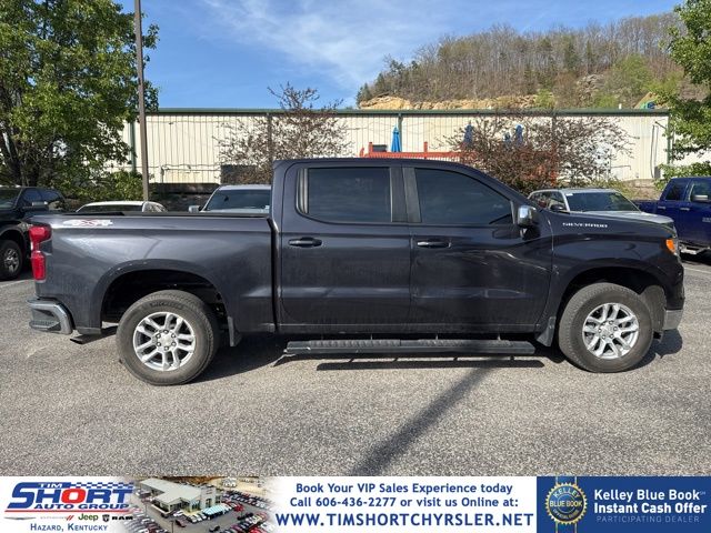 2022 Chevrolet Silverado 1500 LT Crew Cab 4WD