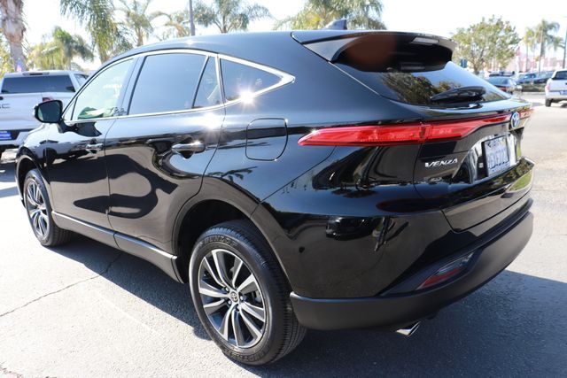 2022 Toyota Venza LE AWD 4