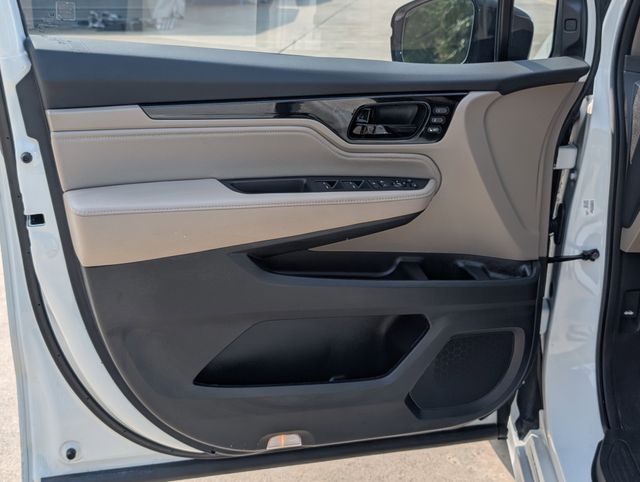 2023 Honda Odyssey Elite - 9