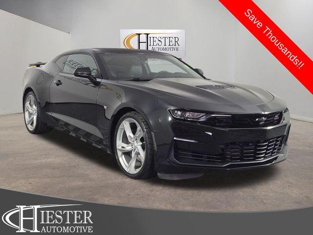 Black 2021 Chevrolet Camaro Coupe Rear-Wheel Drive 6-Speed Manual