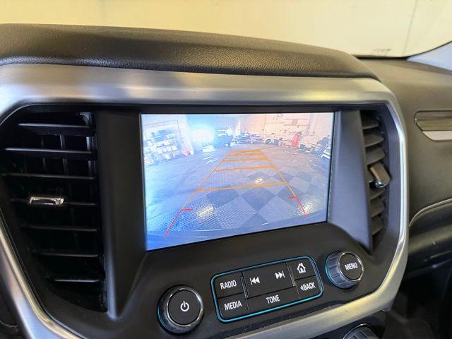 2017 GMC Acadia SLT-1 photo