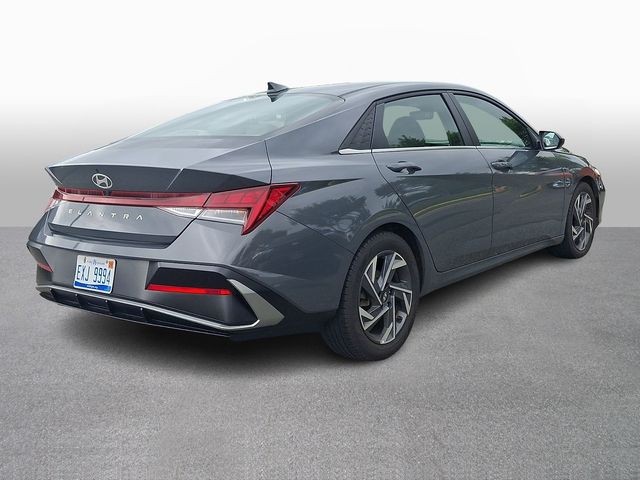Used 2025 Hyundai Elantra Sedan