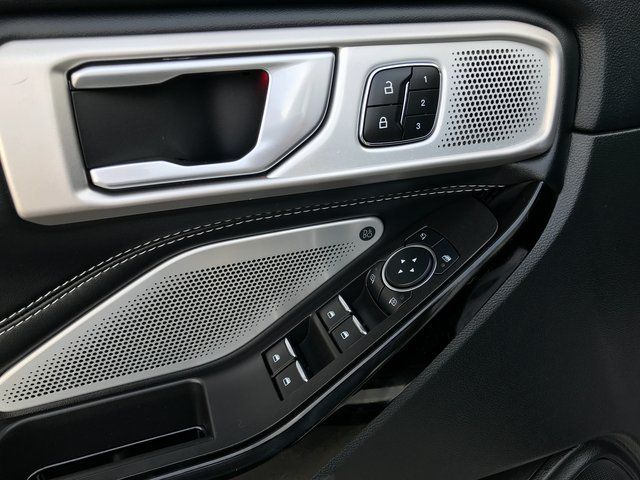 Used 2023 White Ford ST image 6