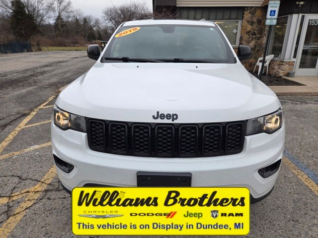 2019 Jeep Grand Cherokee Upland Edition - Bright White Clearcoat exterior view 8