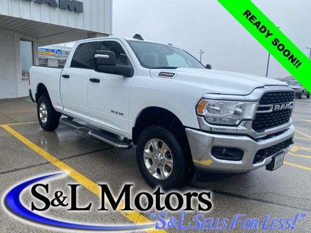 Bright White Clearcoat 2024 RAM 2500 Big Horn Crew Cab 4WD Pickup Truck Four-Wheel Drive 8-Speed Automatic