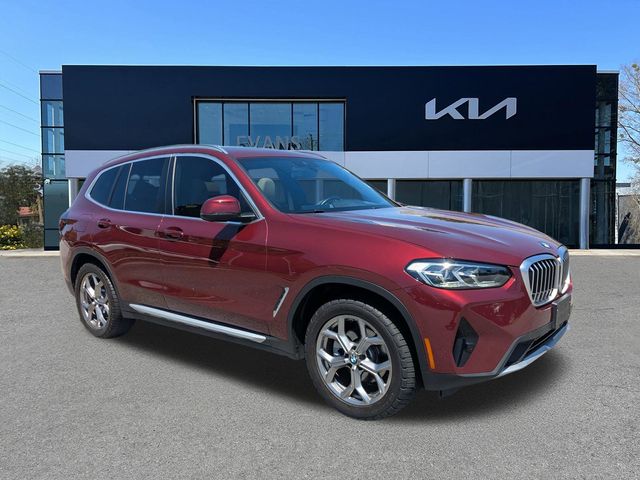 2022 BMW X3 xDrive30i's photo