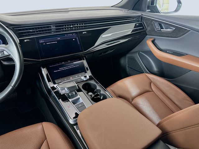 2021 Audi Q8 Premium Plus 24