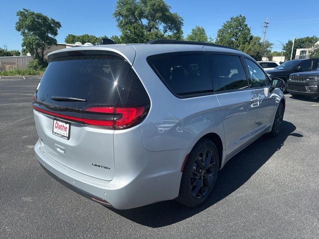 2024 Chrysler Pacifica Limited 5