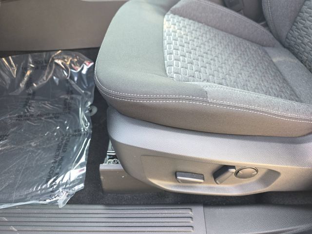 New 2026 Carbonized Gray Metallic Ford XLT image 29