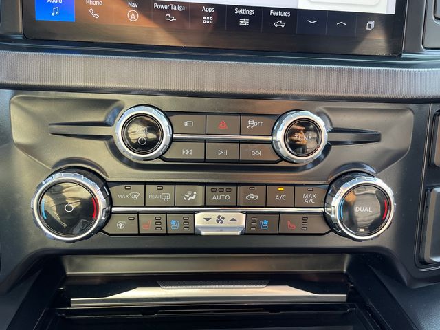 2026 Ford F-250SD Platinum - Agate Black Metallic exterior view 20