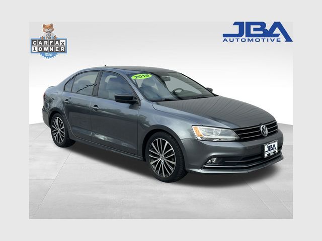 Platinum Gray Metallic 2015 Volkswagen Jetta Sedan Front-Wheel Drive 6-Speed Automatic