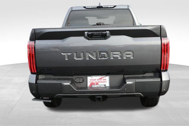 2025 Toyota Tundra Limited 18