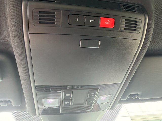 2019 Volkswagen Golf R DCC & Navigation 4Motion White at Sutliff Volkswagen