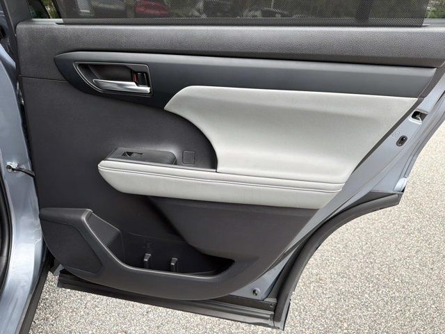 Used 2022 Toyota Highlander SUV