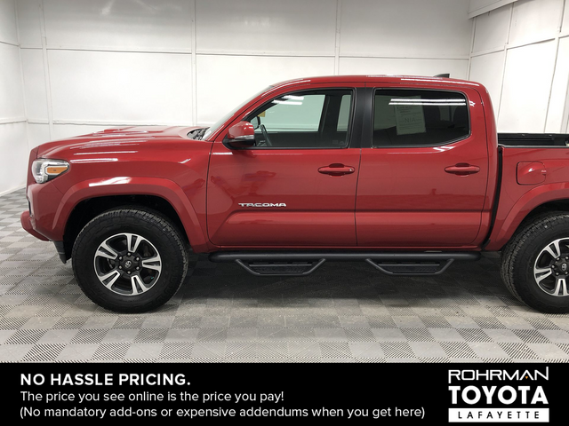 2017 Toyota Tacoma TRD Sport 3